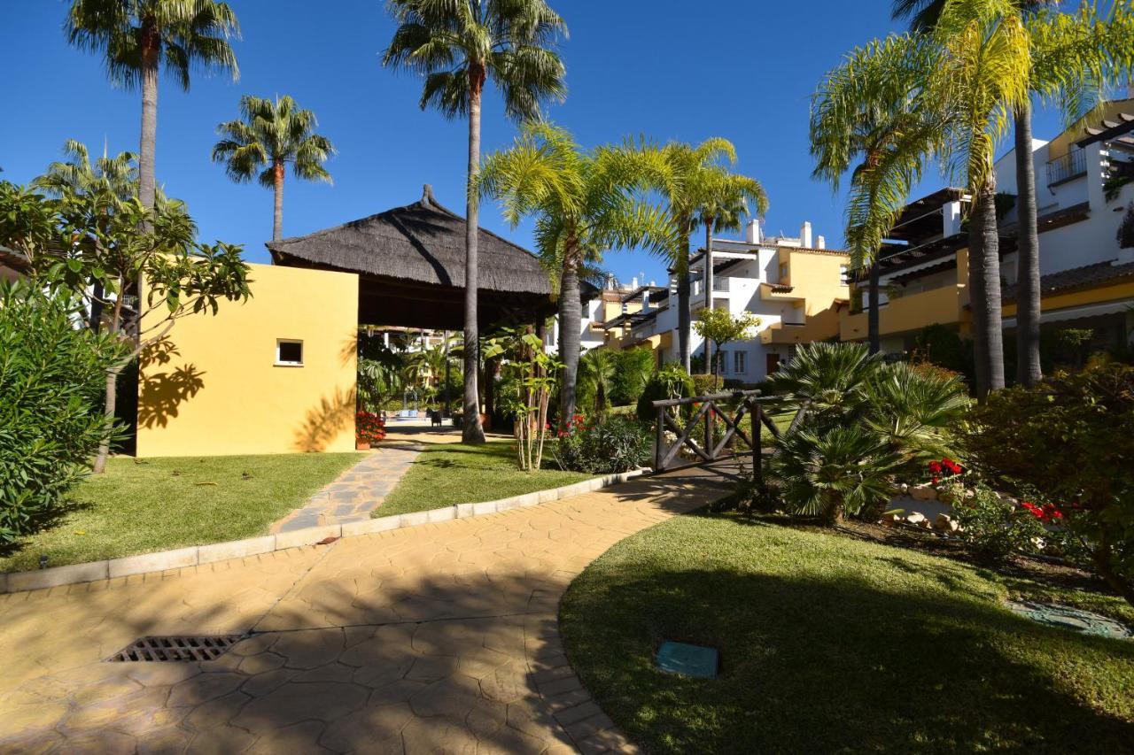 Apartment, Front Line Beach, In Arenas, Bahia De Apartamento Marbella