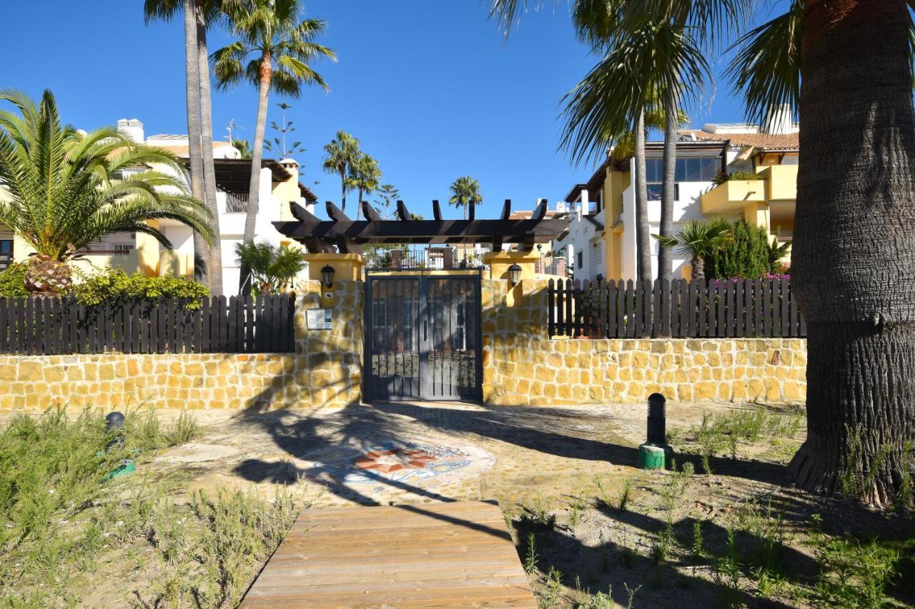 Apartment, Front Line Beach, In Arenas, Bahia De Apartamento