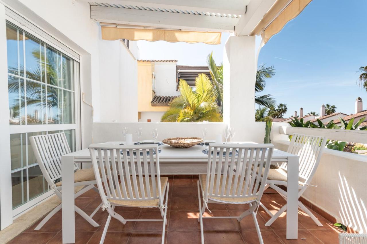 Apartment, Front Line Beach, In Arenas, Bahia De Marbella