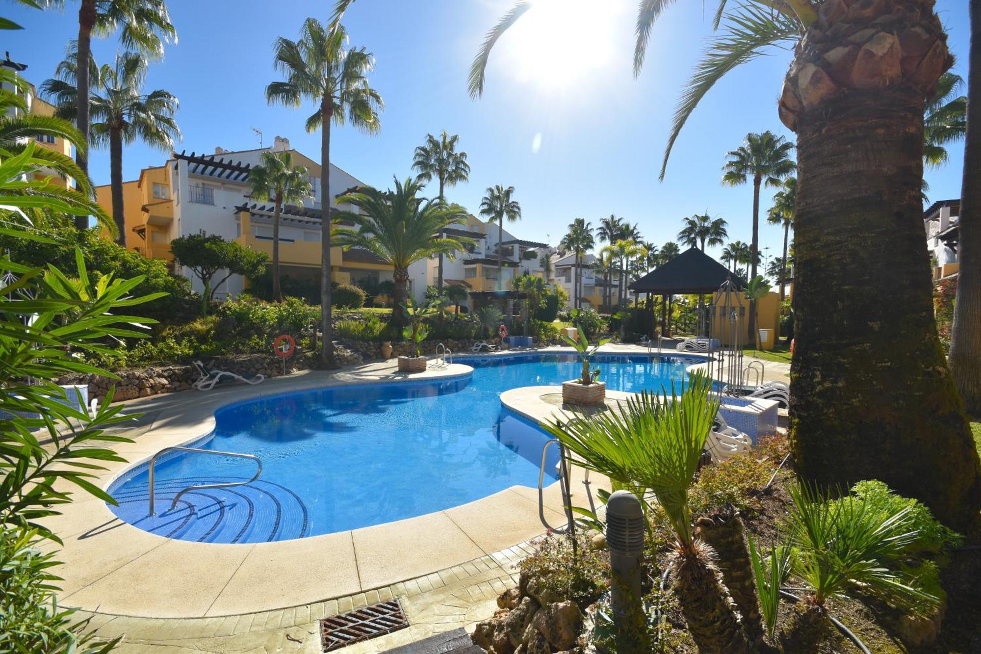 Apartment, Front Line Beach, In Arenas, Bahia De * Marbella